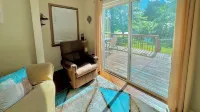 Cozy 2-bedroom house in Lake Hallie - Between Chippewa Falls and Eau Claire