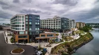 Marina Square Suites Hotels near Kitsap Regional Library, Bremerton - Dr. Martin Luther King Jr.