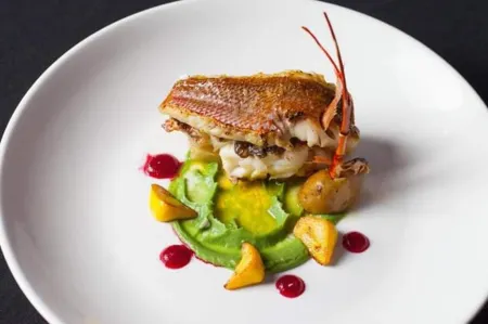 Café de Playa Beach Front Hotel