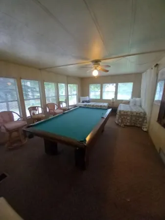 Stegbone's Fish Camp and Resort