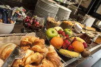 Brit Hotel Confort Montauban - breakfast