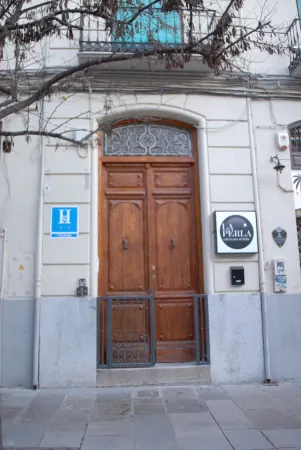 La Perla Granada Suites