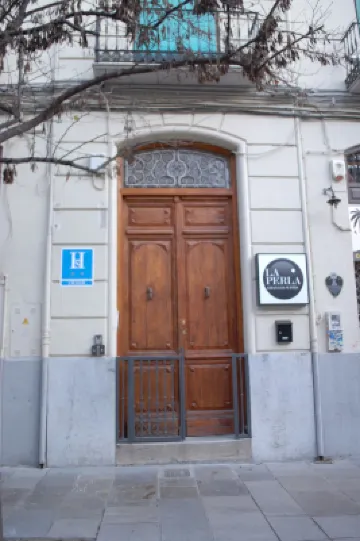 La Perla Granada Suites