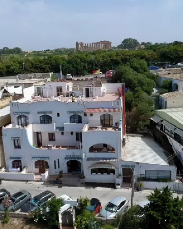 Hotel Miramare Garzia Các khách sạn ở 