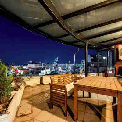 Sofia Luxury 3-Bed Penthouse Apartment Sleeps 6 Others