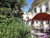 La Gourmandine Hotels in Chatellerault