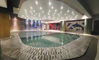 Royal Pearl Suites