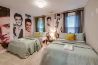 Booking Fast 12 Beds Large Yard Free Parking - Water Park