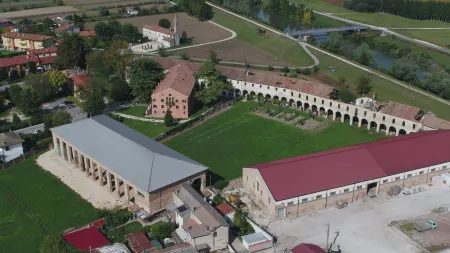 Hotel la Corte Отели в г. Arzergrande