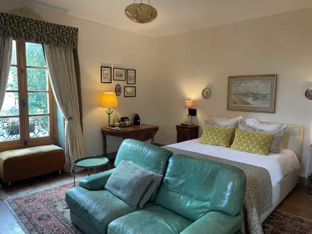 La Grenouille Noire Отели в г. Сент-Кристин