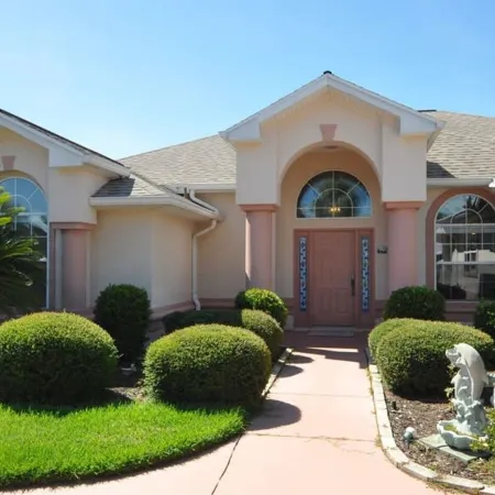 Canal Home w Heated Pool Dock