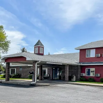 Hudson Inn & Suites