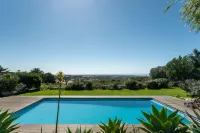 Garden Seaside Villa by CadenzaLux - Villas