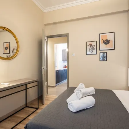 Kastella Waves Chic 2-Bedroom Getaway w Sea View