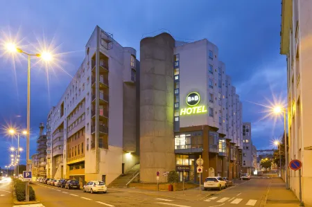 B&B Hotel Le Mans Centre Отели в г. Руйон