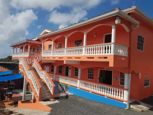 Aupic Paradise Hotels in Banse