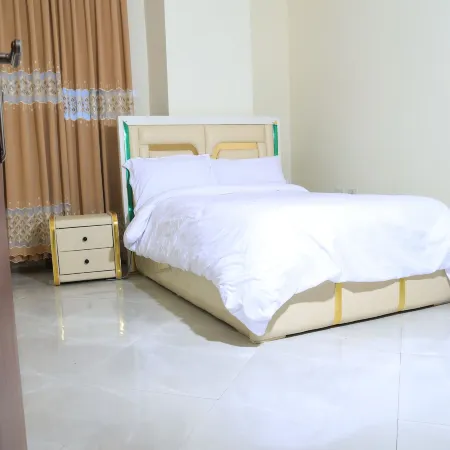 PrimeNest - 3 bedroom Apartment