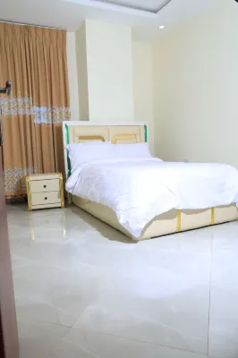 PrimeNest - 3 bedroom Apartment