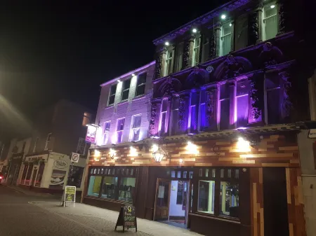 The Queensberry Hotel Отели рядом с достопримечательностью «Дамфрис Кампус - Юниверсити оф Запад оф Шотландия»