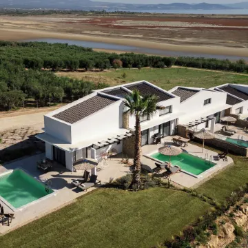 Flamingo View Suites