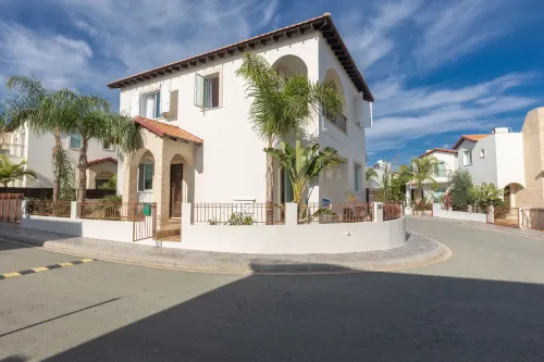 วิลล่าคาเทรน่าโปรทาราส