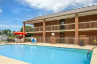 Quality Inn Mount Airy Mayberry Hotels in Pilot
