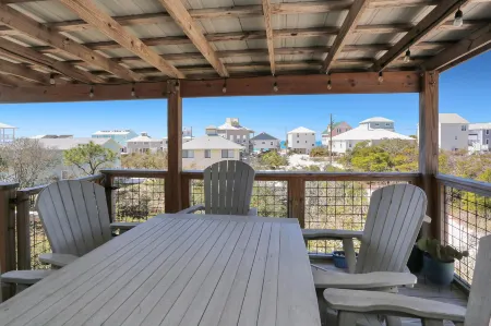 Salt Cured by Pristine Properties Vacation Rentals