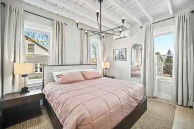 Luxury 3brm/1bath Duplex in JP