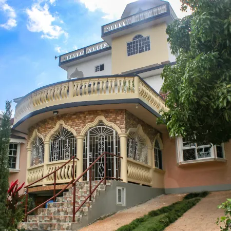 Van Villa Holidays