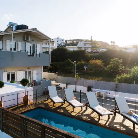 Ammira Mare Maisonette - Relax by the Pool Near Sea!