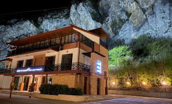 Hotel Dzeruli