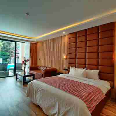 Lake View Resort Rooms