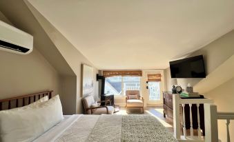 Admirals Quarters Inn