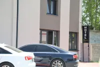 Kalpazo Rental Hotel Tommy Durres - Bãi đậu xe