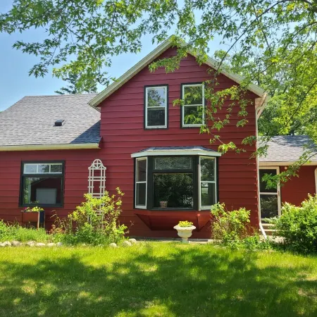 Country Farmhouse at 14 Hands Farm