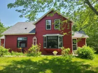 Country Farmhouse at 14 Hands Farm