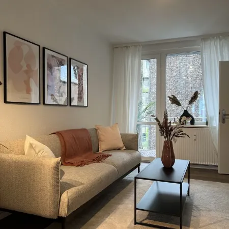 Neue, Stylische 2-zimmer Wohnung in der Innenstadt mit Balkon