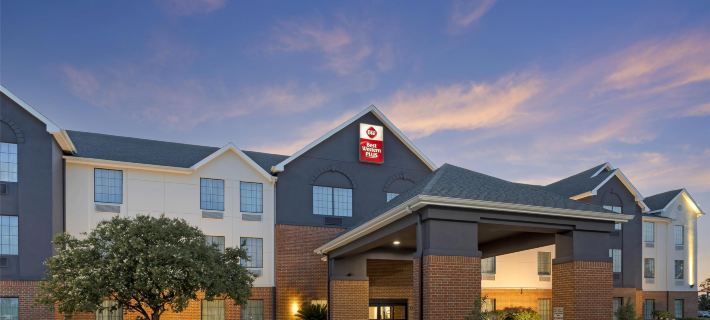 Best Western Plus Executive Hotel  Suites Hotels in Calcasieu Parish