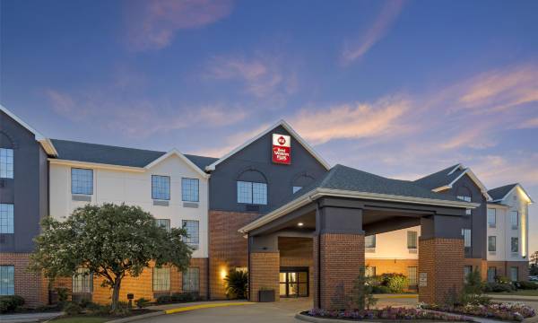 Best Western Plus Executive Hotel Suites