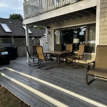 Beautiful lakefront vacation property in Mashpee