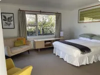 KP LAKE BACH Hotels in Kawaha Point