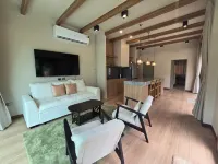 Charming 3-bedroom house with AC and WiFi in quaint Sankampang