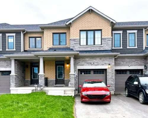 Spacious 3-Br Home Near Niagara Falls | Sleeps 7 | Parking for 3 | King Bed Hotels in Thorold