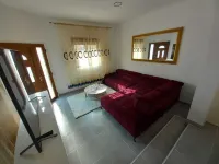 Gites de 3 Chambres Pour 6 Personnes Hotels in Romilly-sur-Seine