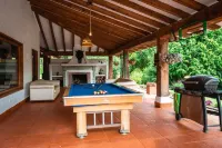 La Hacienda Colonial Pool and Great View Hotels in Retiro