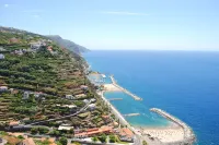 17 ° West, Lux. Inf. Pool villa, 5 minutes to the sandy beach, WiFi