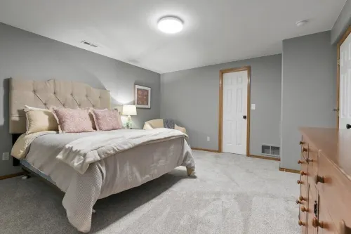 The Dwelling Place-Spacious•2BR•Fireplace•Big TV•Private Lower Level•Two Parks