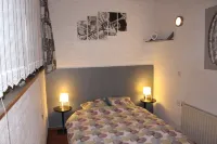 Cozy cottage in the park "De Kreek" in Bruinisse