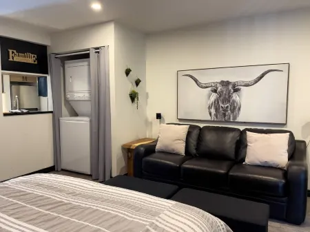 Loft Ski-in/Ski-out Stoneham resort Отели рядом с достопримечательностью «Nordique spa Stoneham»