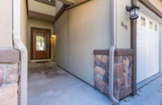 30Min To Lake Tahoe 3BD Private Retreat Parking WiFi Downtown Carson City